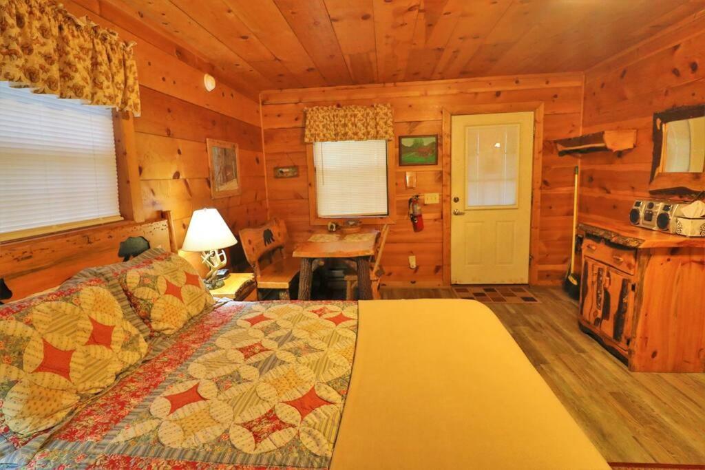 Alpine Mountain Sweetheart Cabin Jacuzzi #8 Helen Exteriör bild